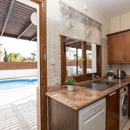 Malama 28 Ekaterina *