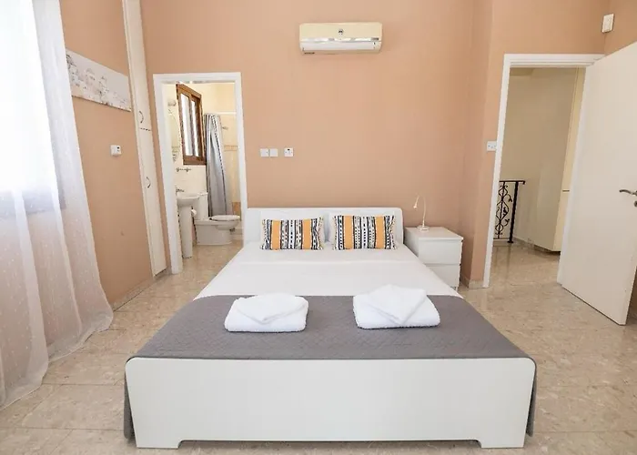 Vila Malama 28 Ekaterina Paralimni