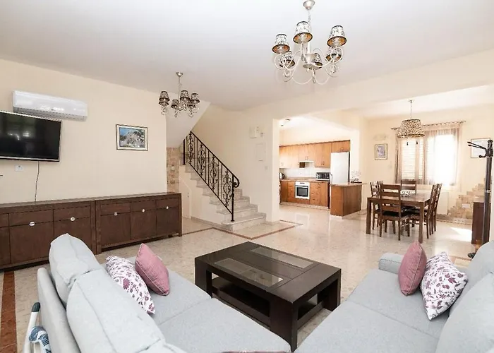 Malama 28 Ekaterina Vila