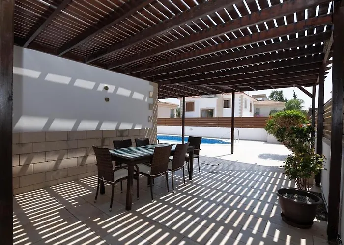 Malama 28 Ekaterina Vila *