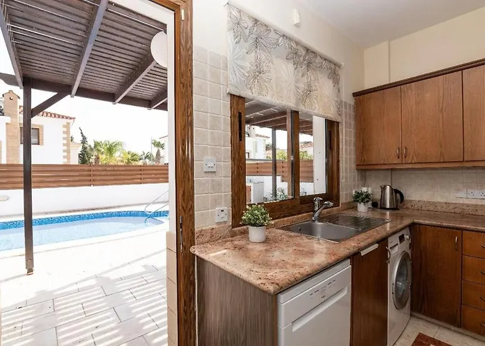 Malama 28 Ekaterina *