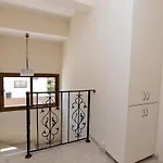Malama 28 Ekaterina * Paralimni