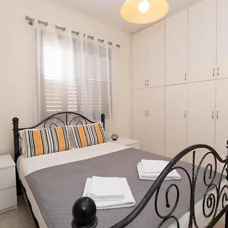 Malama 28 Ekaterina *