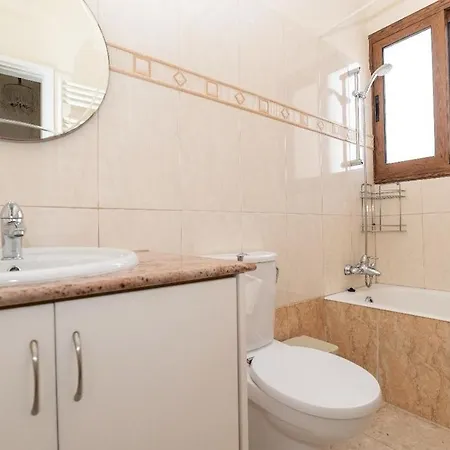 Malama 28 Ekaterina * Paralimni