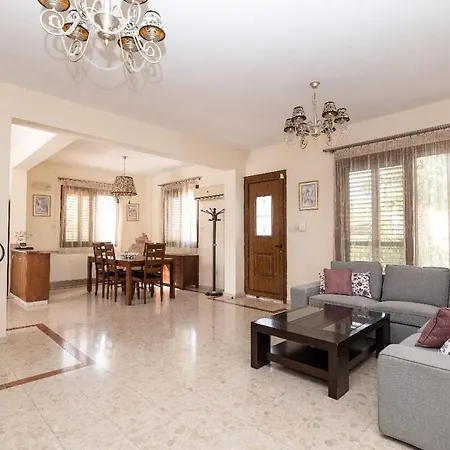 Malama 28 Ekaterina *