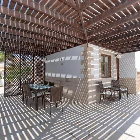 Malama 28 Ekaterina * Paralimni